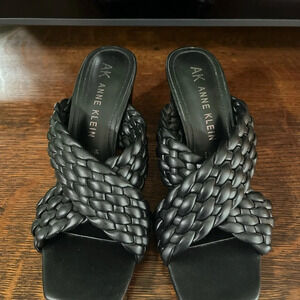 Ann Klein Braided Block heel shoe 7 1/2